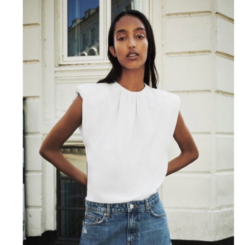 Zara shoulder pad top